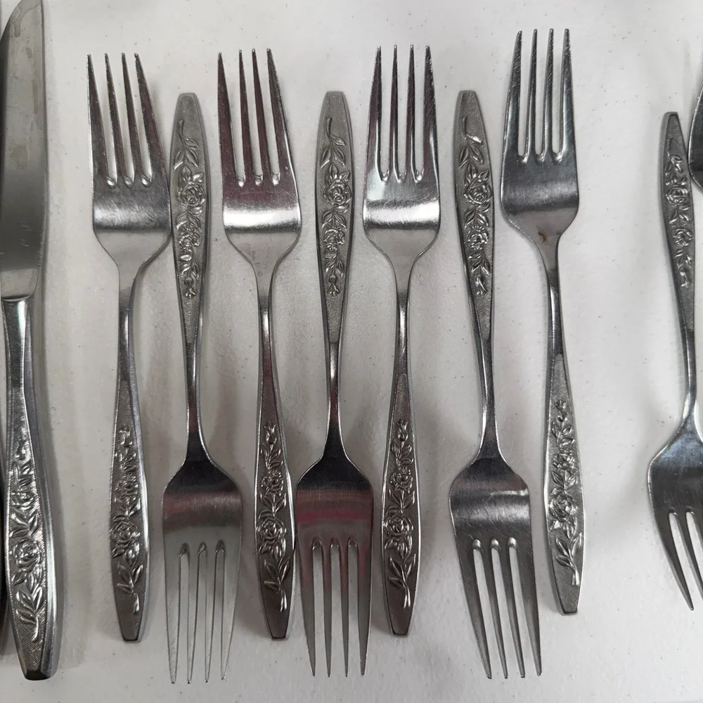 Eldan 44pc Flatware Set Stainless Japan Rose Floral Vintage Silverware Service